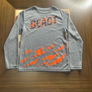 Tek Gear boys long sleeved shirt gray size medium 10/12. “Play Like a Be…